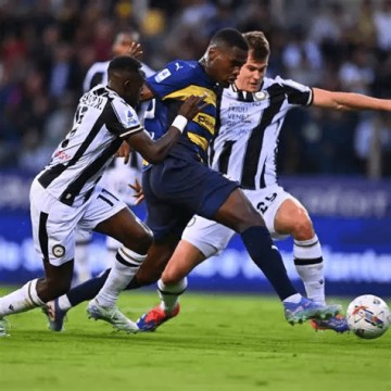 周五010意甲：帕尔马vs卡利亚里，帕尔马防守惊艳，卡利亚里青春风暴遇瓶颈