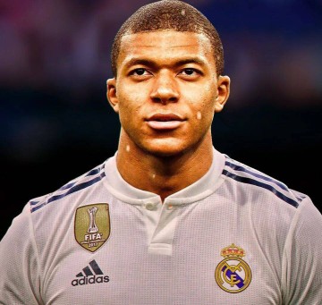 虽然皇马有可能四大皆空,但5月和7月,姆巴佩的确有可能连续打破两个足坛纪录